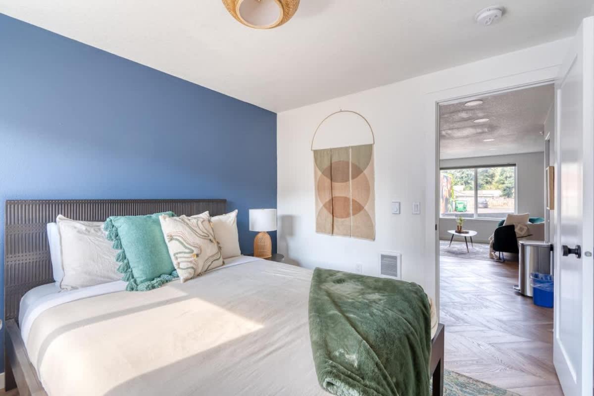 Stay Portland - The Woodstock Inn - Reed College & Vintage Shops Esterno foto
